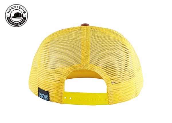 Detaldo del sombrero de camionero delantero de espuma con parche