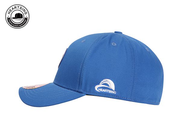 Lado de la sombrero de béisbol azul personalizado ajustado