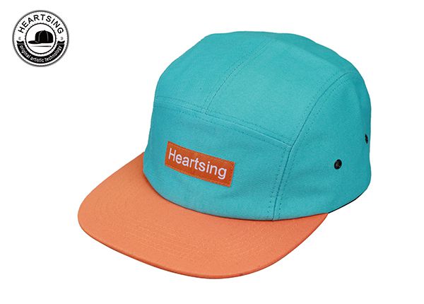 Slant of Green and Orange 5 panel de cuero con un parche de cuero