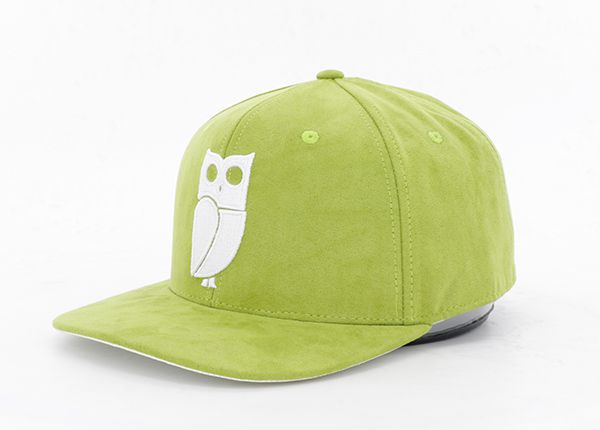 Inclinación de bordado de gamuza de gamuza de oliva verde snapback