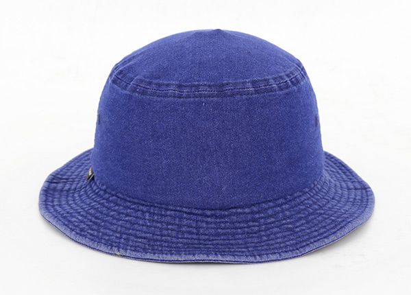 Atrás del sombrero de cubo de mezclilla para hombre azul personalizado