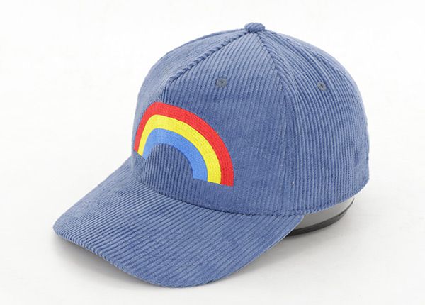 Inclinación de la gorra de béisbol de pana de pana azul de 5 paneles personalizados
