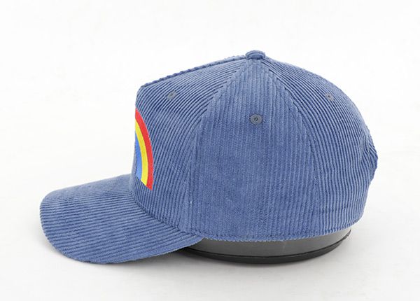 Lado de la gorra de béisbol de pana de pana azul de 5 paneles personalizados