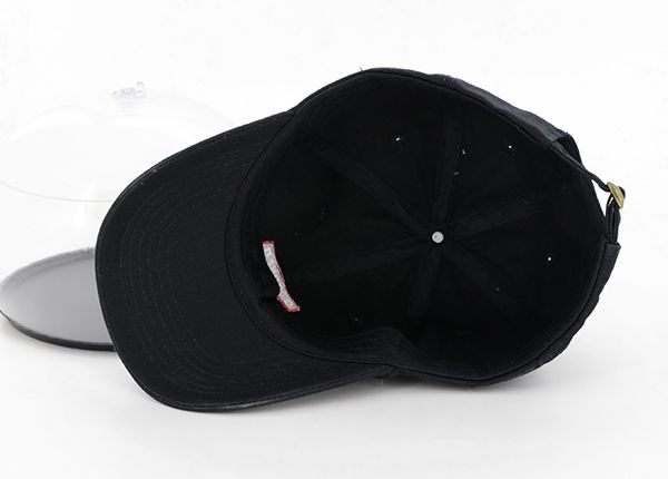 Dentro del sombrero de papá de algodón negro con liso negro personalizado