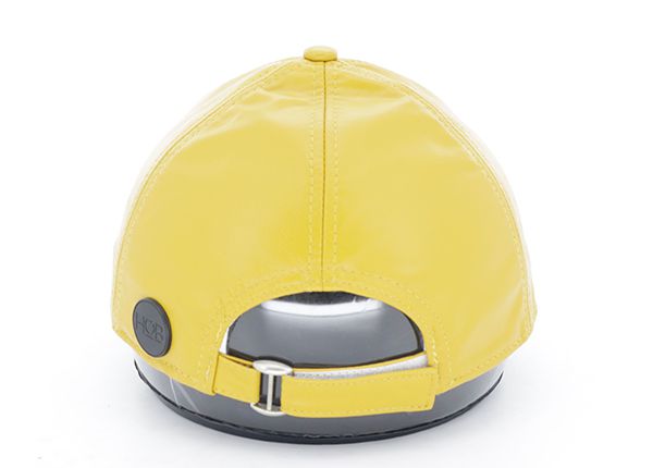 Atrás de la sombrero de béisbol de cuero en blanco amarillo personalizado