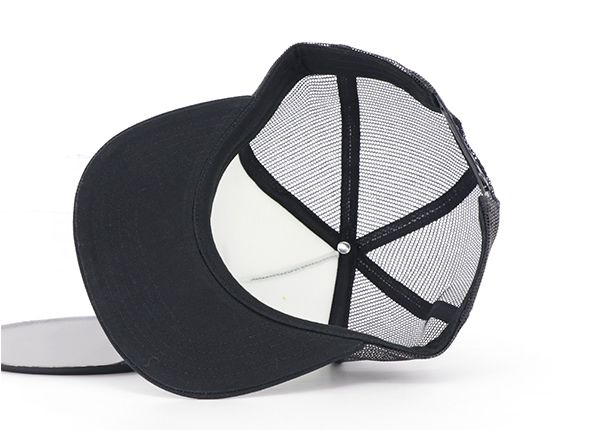 Dentro de la impresión personalizada de 5 paneles Snapback Trucker Sombrero con espuma blanca