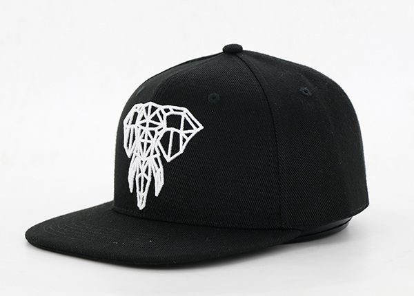 Inclinación de Snapback bordado de 6 panel negro personalizado