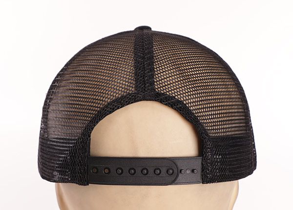 Dora del sombrero de camionero impreso en pantalla de algodón negro