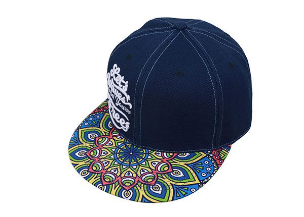 Slant of Navy Bandana impreso Fall Flat Bill Snapback Sombra