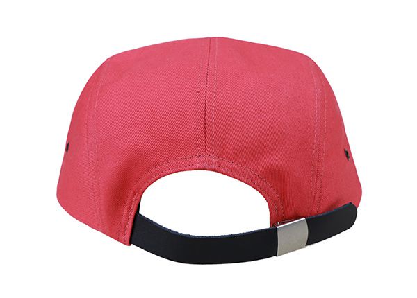 Atrás del rojo 5 panel de panel con borde de gamuza de caqui