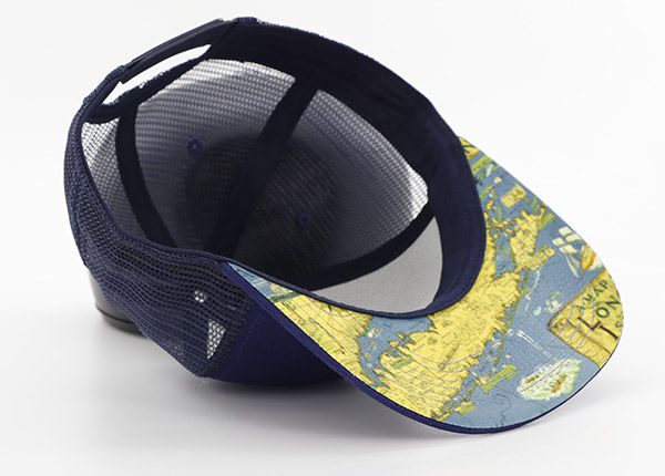 Dentro del sombrero de camionero snapback de 6 panel azul personalizado con logotipo de parche