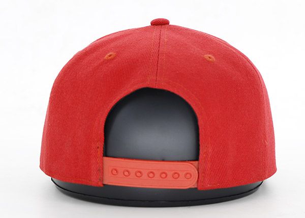 Atrás de todo el snapback rojo personalizado