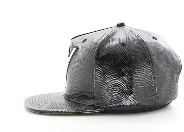 Lado del sombrero Snapbacks de cuero de moda personalizado con underbill verde