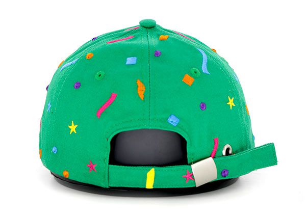 Back of Green Party Snapback Hat con borde curvo