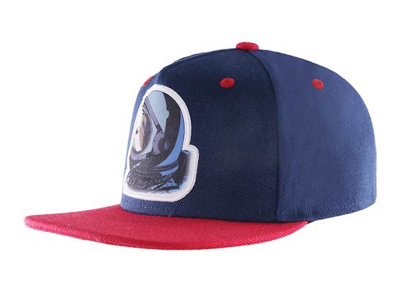 Slant of Red and Blue Snapback con Red Bill