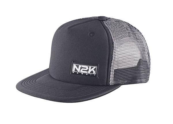Inclinación de sombrero de camionero snapback negro simple con espuma