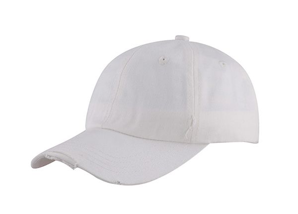 Inclinación de sin logotipo gorra de béisbol blanca ajustada