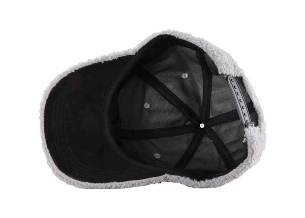 Dentro de la gorra de béisbol de lana en blanco gris personalizado