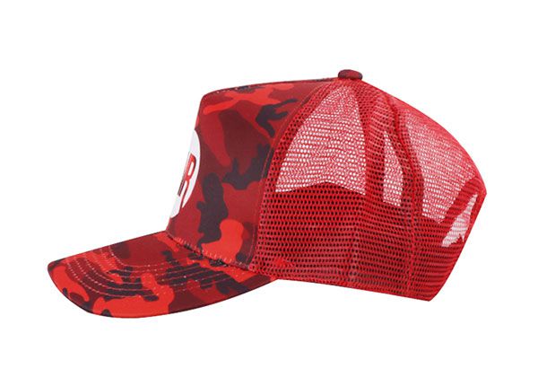 Lado del sombrero de camionero de béisbol de camuflaje digital rojo personalizado