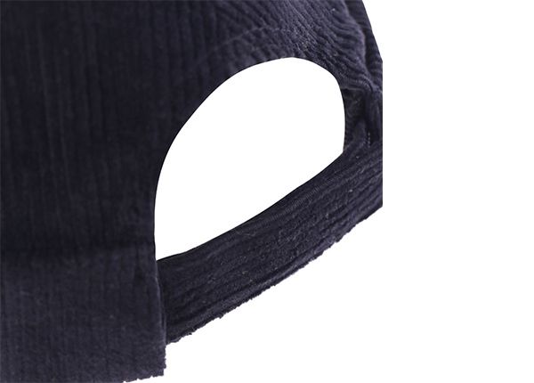 Detalía de la pana personalizada sin gorra de béisbol de bill