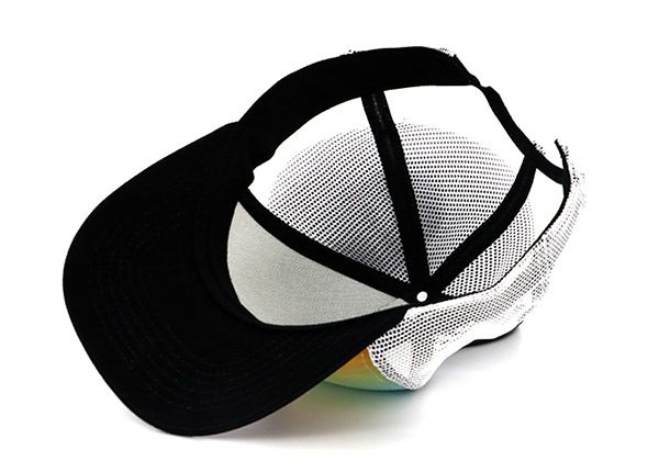 Dentro del sombrero de camionero de espuma antiguo y antiguo personalizado