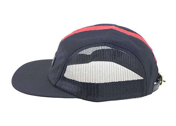 Lado del sombrero de camionero de 5 paneles negros con logotipo de parche