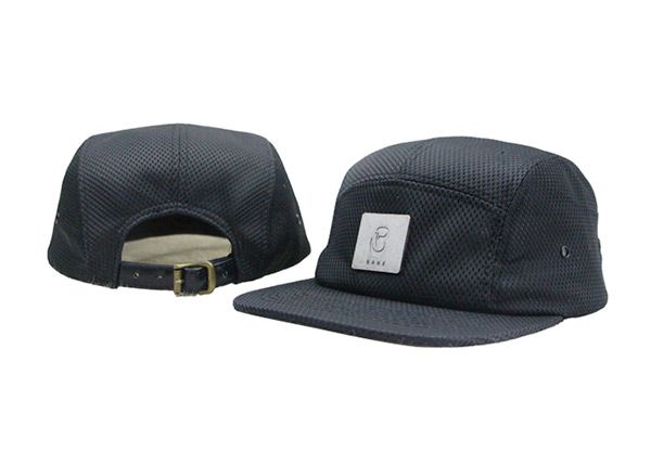 Descripción general del sombrero personalizado de 5 panel Black 5 con Strapback