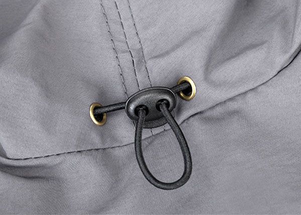 Corcha de la barbilla del sombrero de cubo de safari en blanco del desierto con aleta del cuello