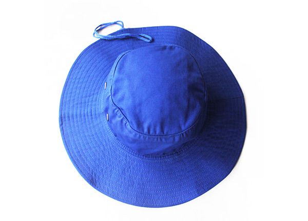 Top of Wide Brim Royal Blue Bucket Hat con cuerda