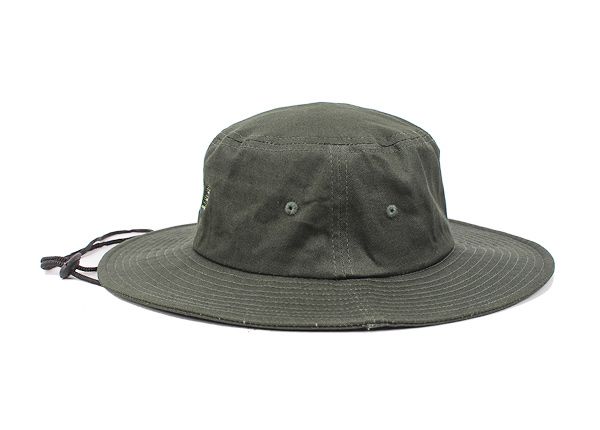Lado del sombrero de boonie de altura verde negruzco con cuerda