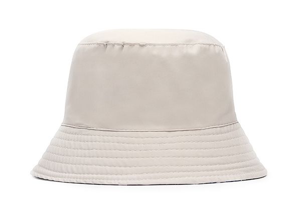 Reversible de rojo blanco y azul camufla