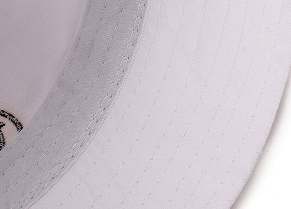 Borde de la sonrisa blanca emoji bucket sombrero