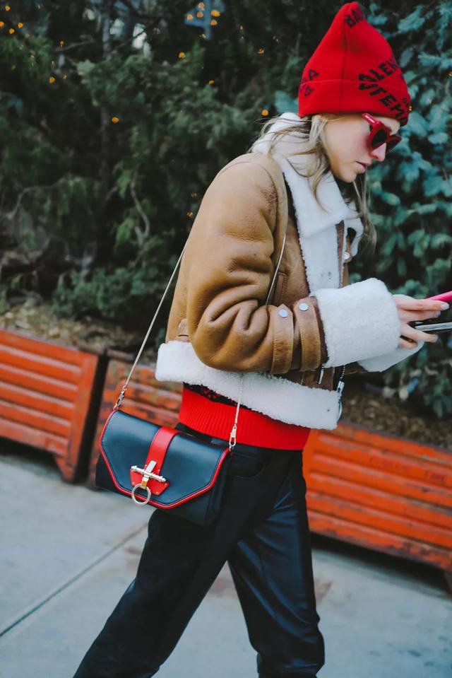 beanie-cap-with lett09.jpg